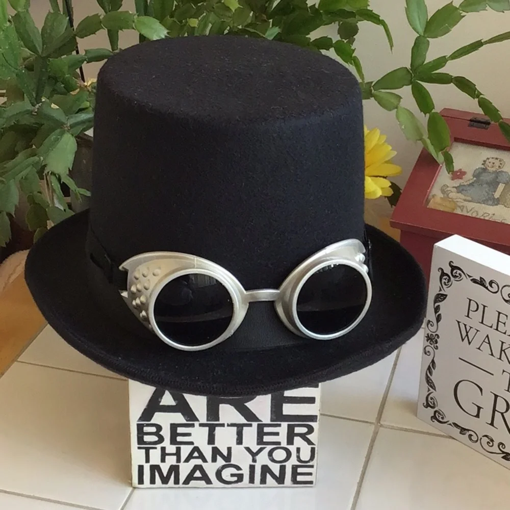 Steampunk Top Hat w/Goggles
